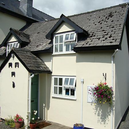 Ceiros Cottage Llangammarch Wells ภายนอก รูปภาพ