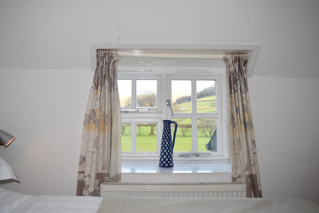 Ceiros Cottage Llangammarch Wells ภายนอก รูปภาพ