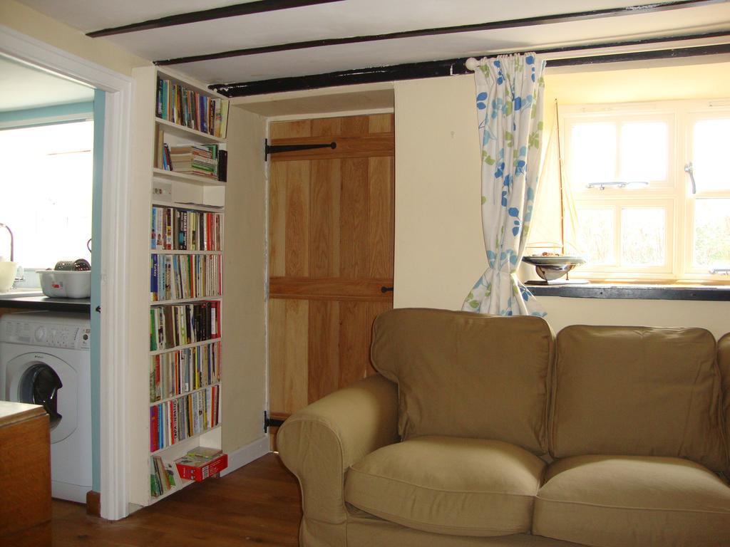 Ceiros Cottage Llangammarch Wells ภายนอก รูปภาพ