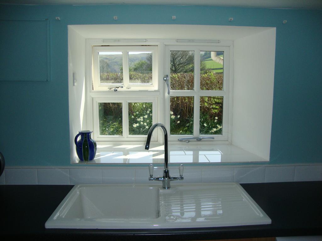 Ceiros Cottage Llangammarch Wells ภายนอก รูปภาพ