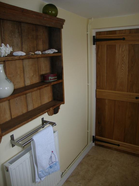 Ceiros Cottage Llangammarch Wells ภายนอก รูปภาพ